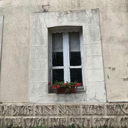 Le Petit Logement Lejlighed Pre-en-Pail-Saint-Samson Eksteriør billede